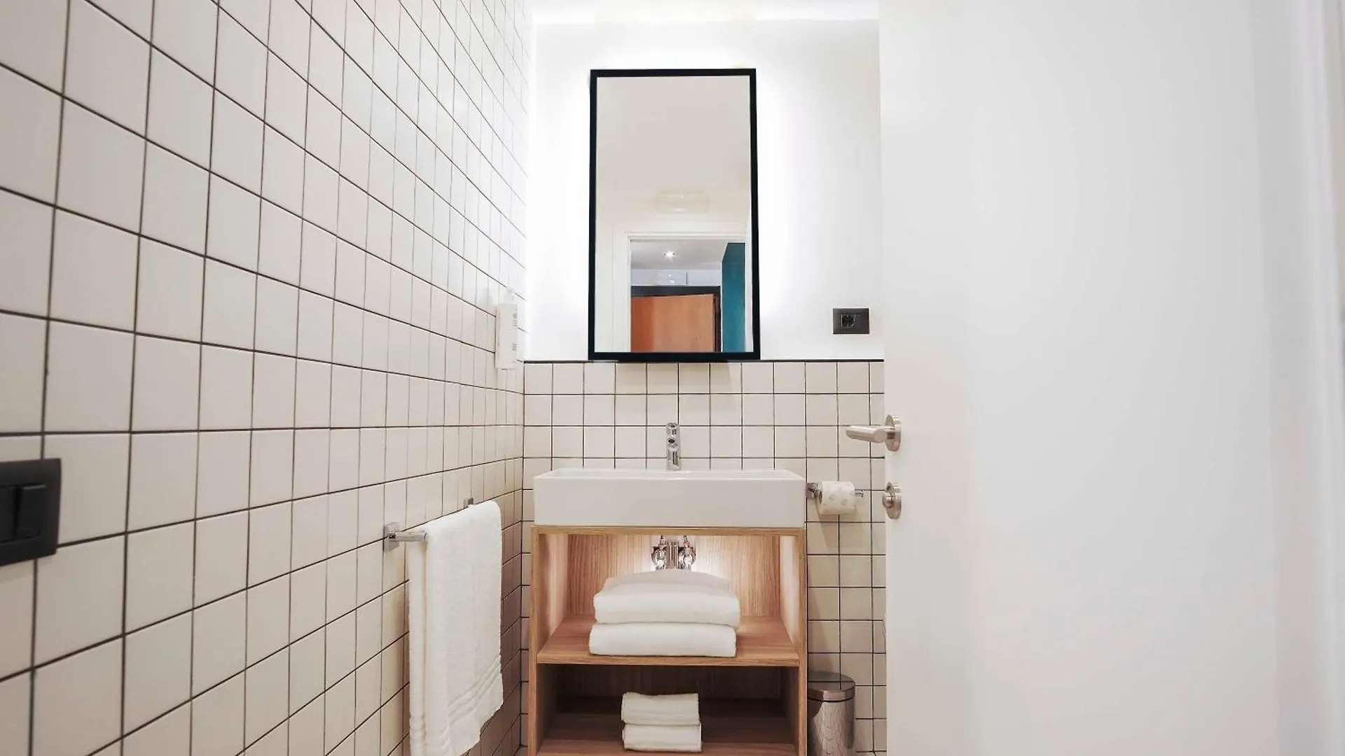 Aparthotel Colombo Roma 4*, Rome Italy